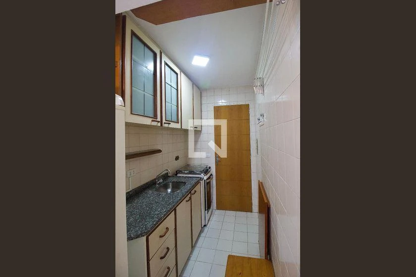 3-bedroom apartment with a home office in Curitiba — photo 8