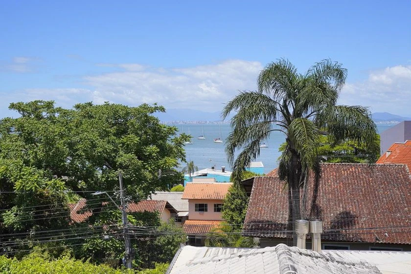 Kitnet mobiliada com jardim privativo e churrasqueira — photo 8