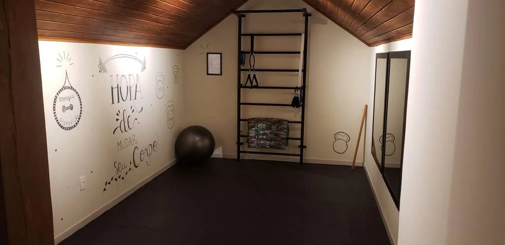 Casa com 4 quartos e piscina com área de sauna — photo 14