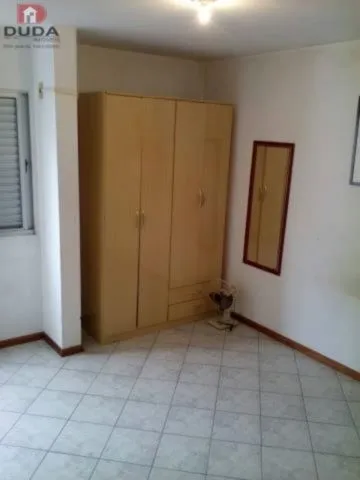 One-bedroom apartment with a washing machine — photo 3