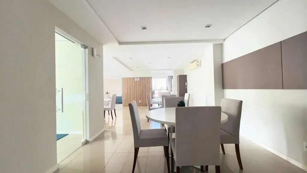 Apartamento no 4º andar com varanda envidraçada — photo 34