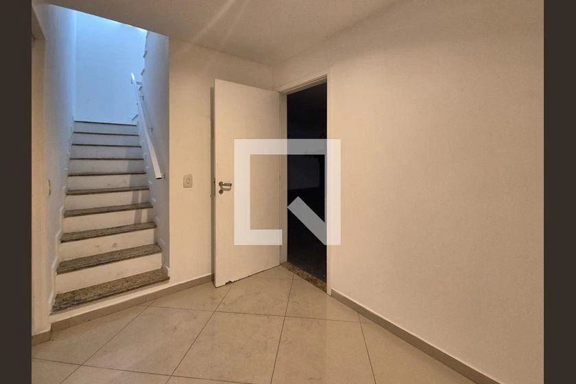 Casa en alquiler con 4 dormitorios y balcón — photo 46
