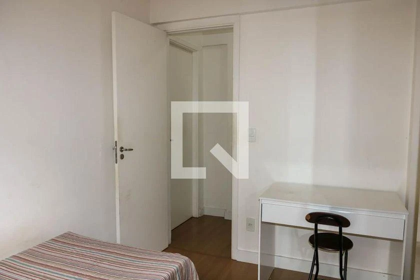 Apartamento mobiliado de 2 quartos em condomínio com piscina — photo 11