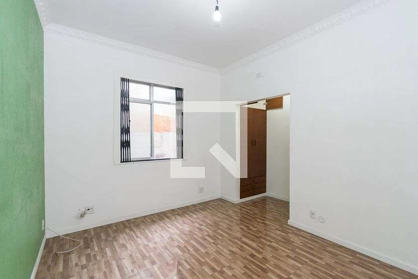 Apartamento de 1 quarto com box de vidro no banheiro — photo 10
