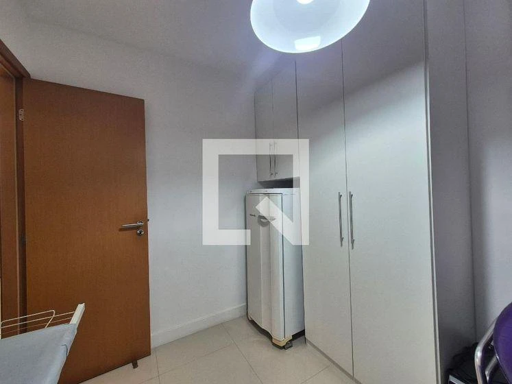 Glass-enclosed balcony in a 3-bedroom apartment, 76 m² — photo 28