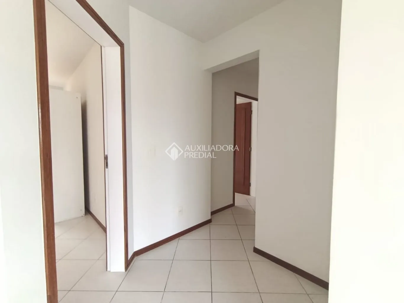 Penthouse-style apartment with 3 bedrooms and 3 baths — photo 12