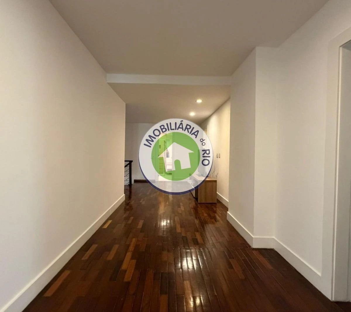 4-bedroom rental with 5 bathrooms and water views — photo 24