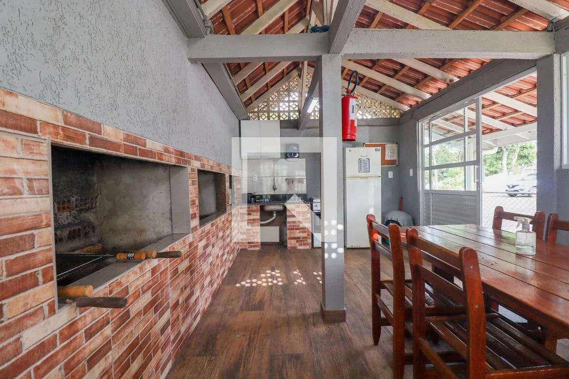 2-bedroom apartment with a washing machine in Curitiba — photo 18