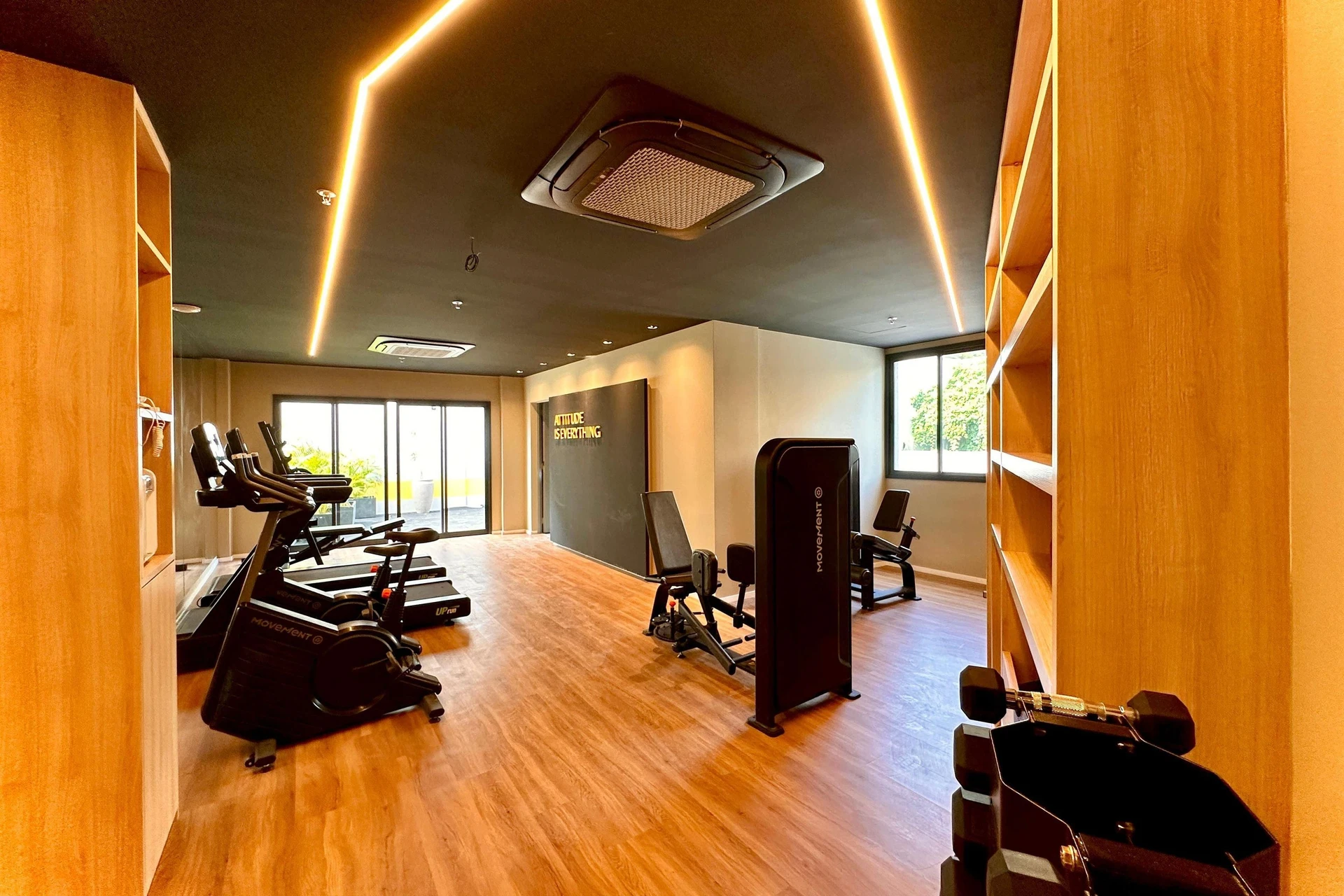 Furnished studio with 1 bedroom and balcony, pets allowed — photo 22