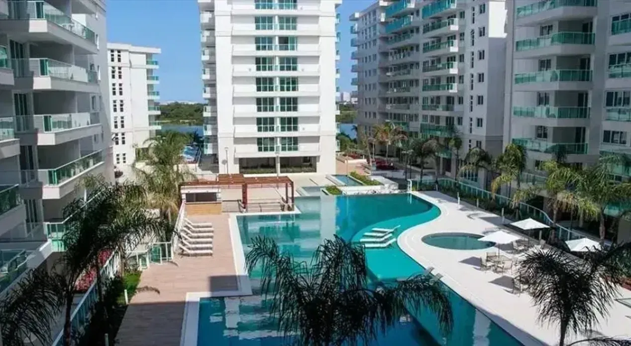 Vista a la montaña y 2 dormitorios: departamento de 82 m² — photo 4