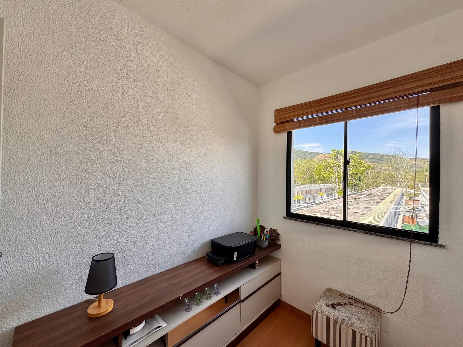 Furnished apartment with 2 bedrooms and mountain view — photo 34