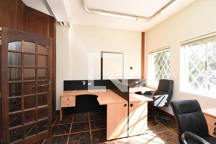 Casa com 5 quartos, 3 banheiros e cozinha separada — photo 31