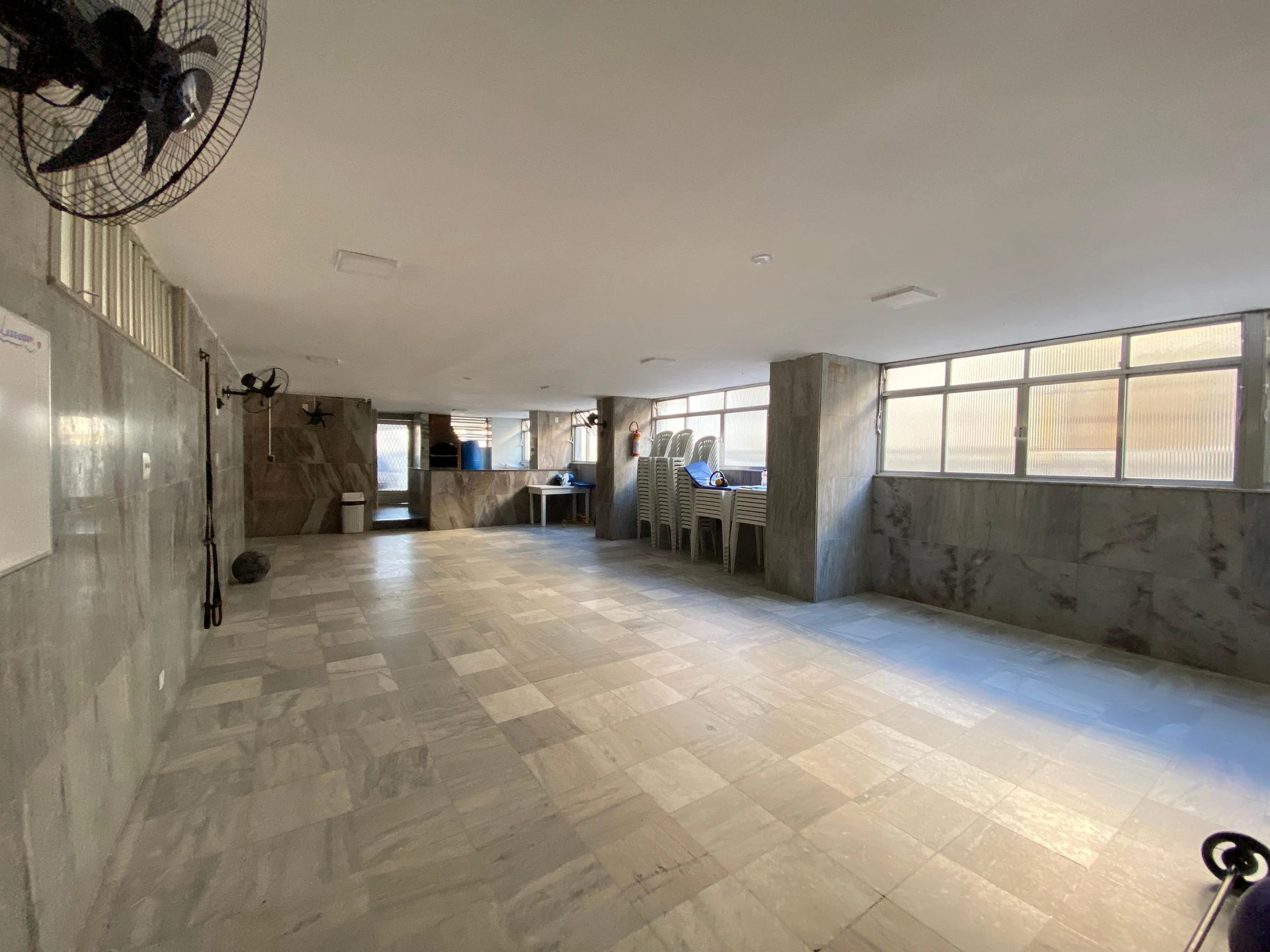 Furnished apartment with 3 bedrooms and 1 parking spot — photo 39