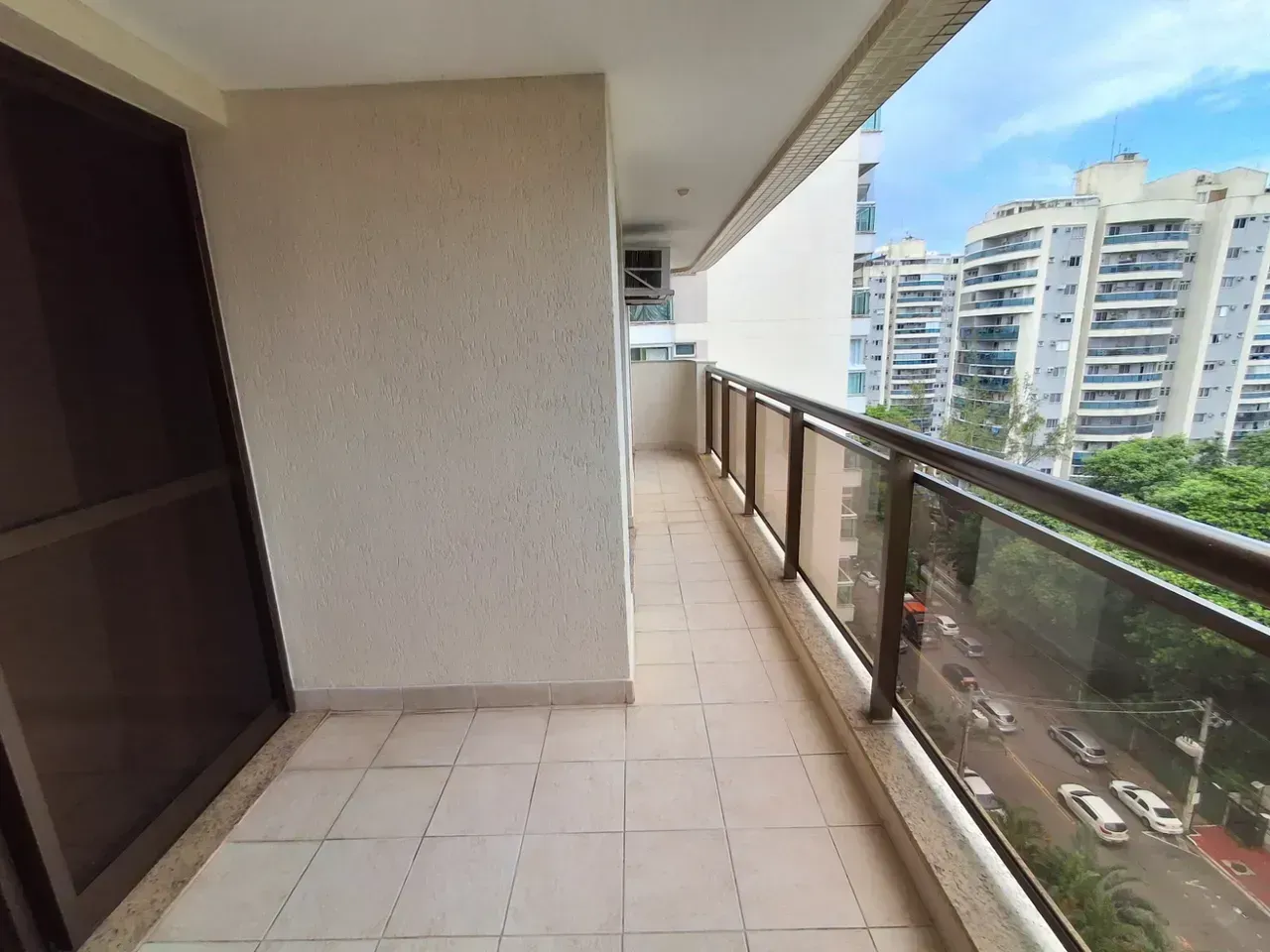 Apartamento de 80 m² com 3 quartos e varanda — photo 12