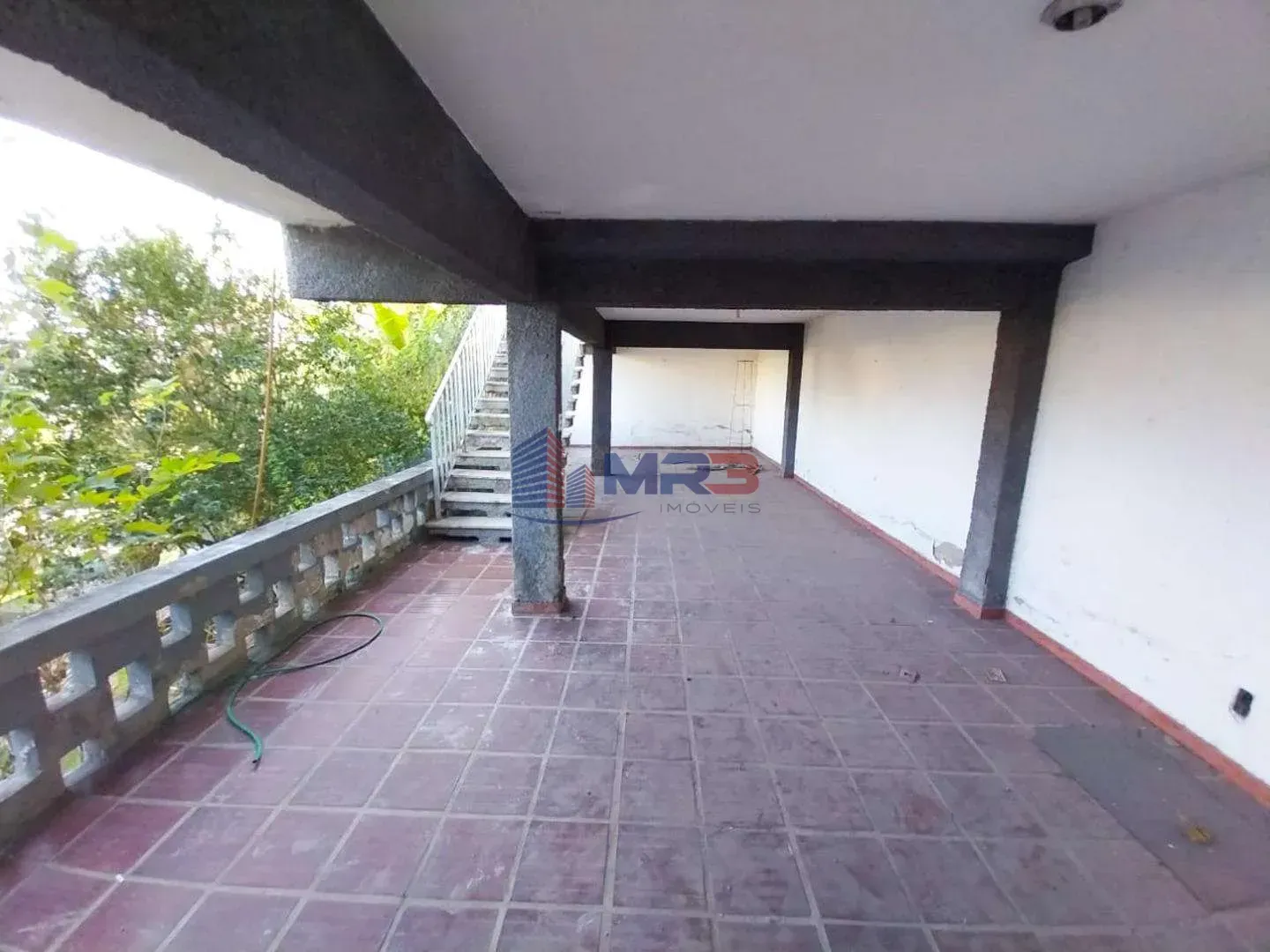 3-bedroom house with a mountain view in Rio de Janeiro — photo 15