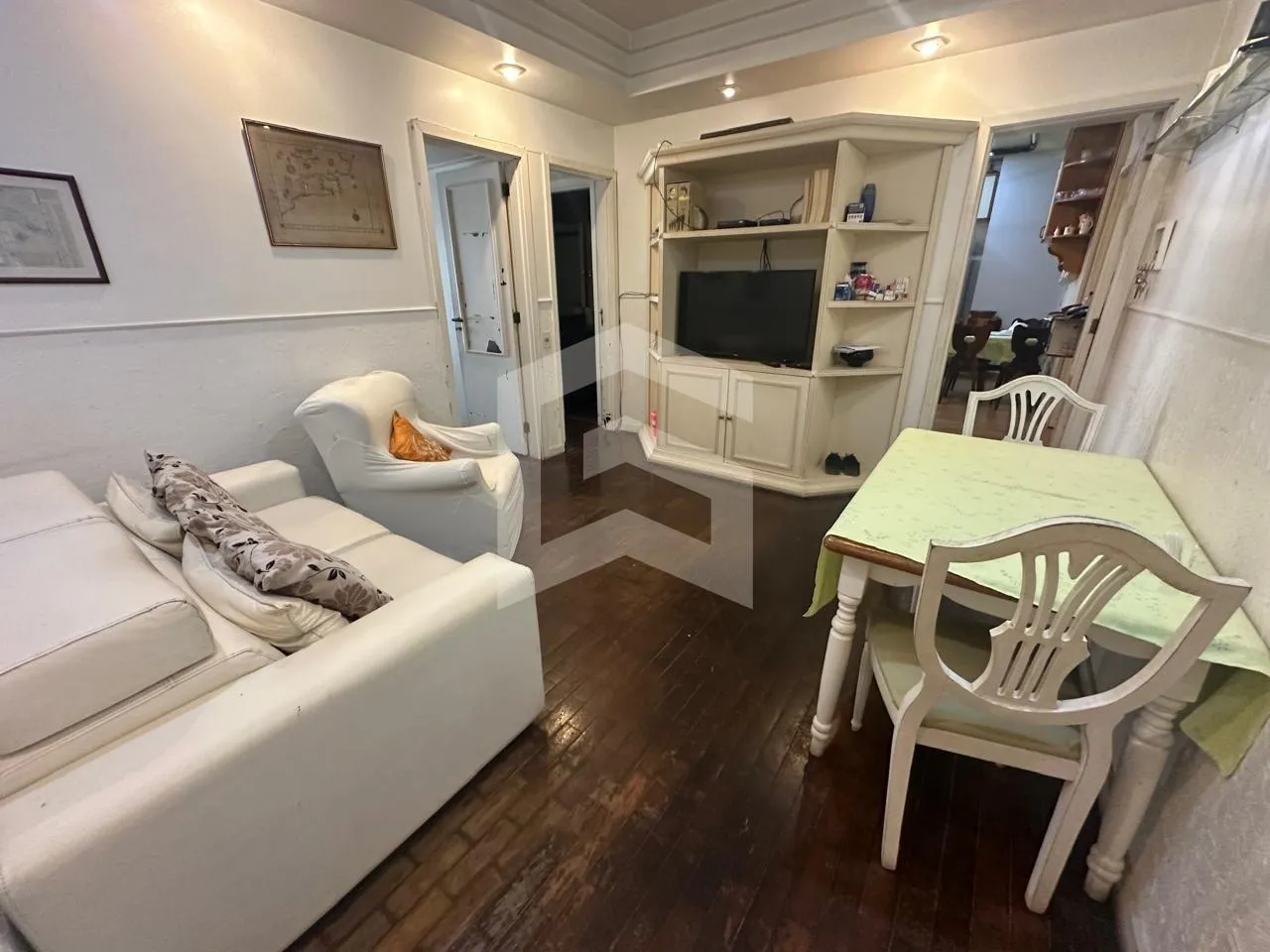 Furnished apartment, 252 m², with a walk-in closet — photo 23
