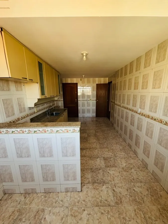 Apartment with 3 bedrooms and 1 bathroom — photo 22
