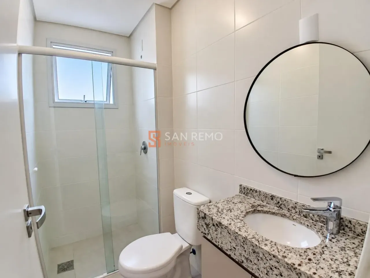 2-bedroom apartment with a washing machine — photo 12
