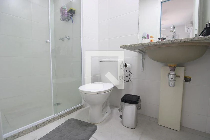 65 m² furnished apartment with balcony and 2 bedrooms — photo 16