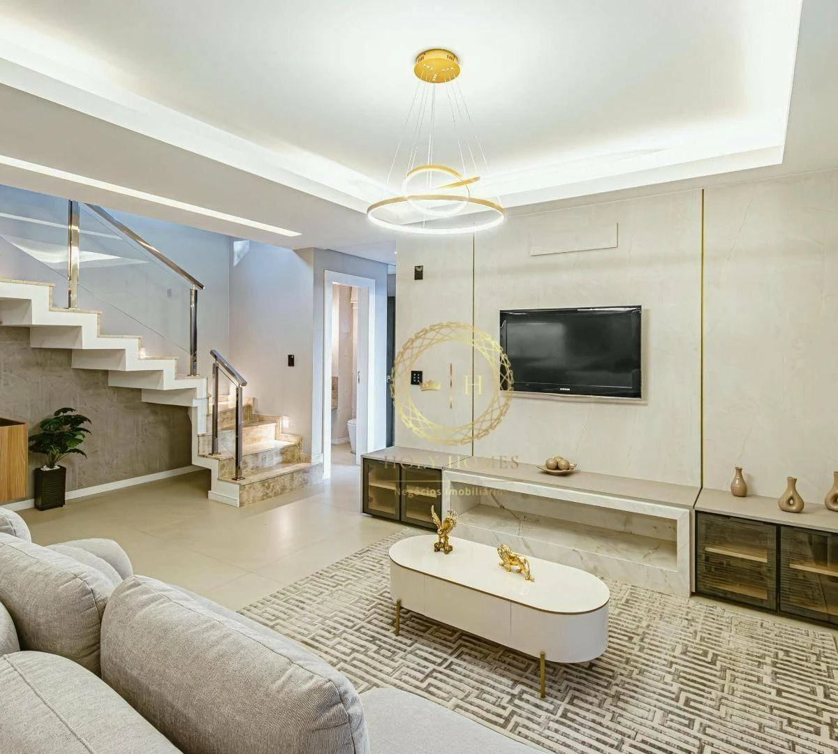 Condo house with a balcony and open-plan kitchen — photo 22