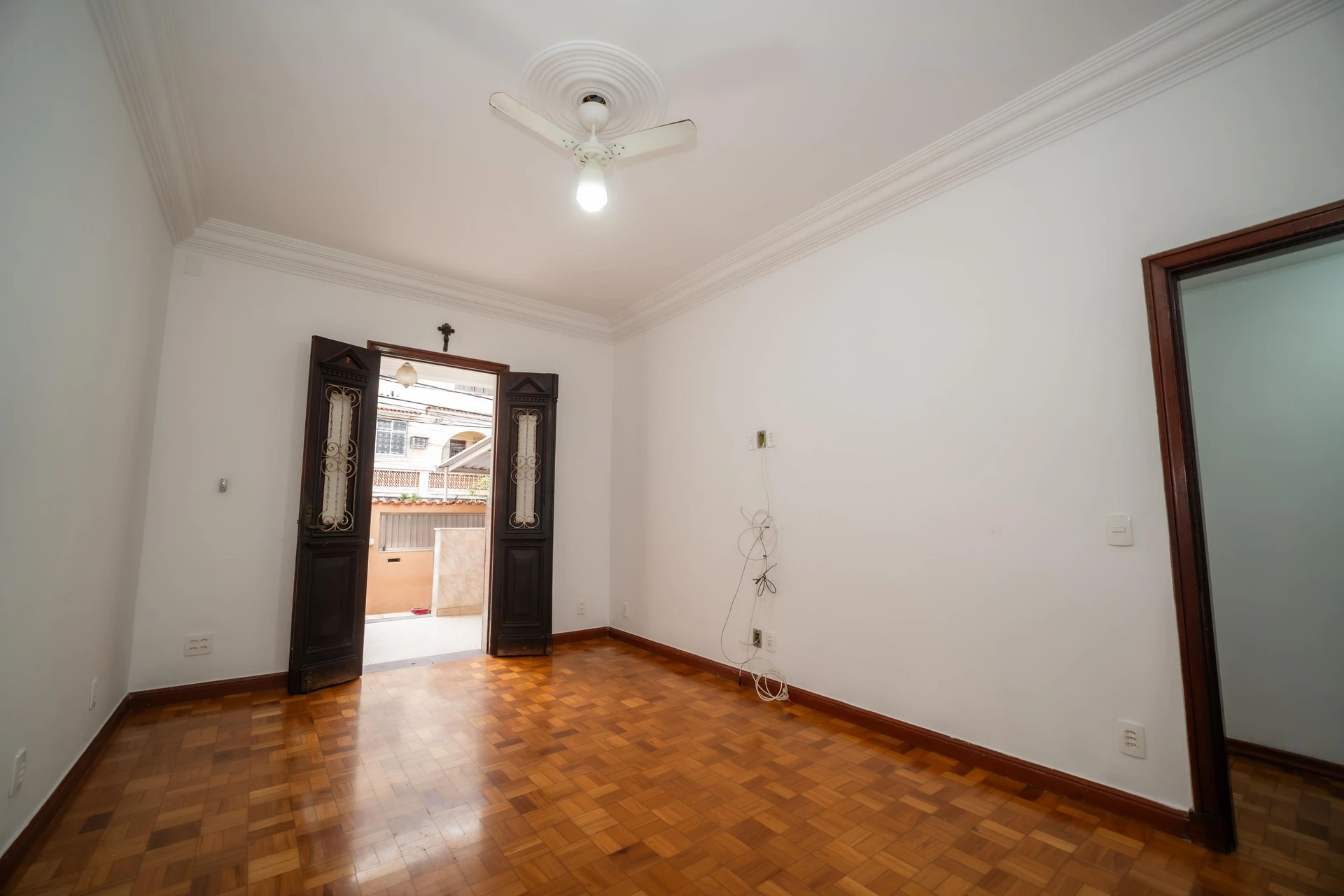 Garden in a 3-bedroom house, 200 m² — photo 45