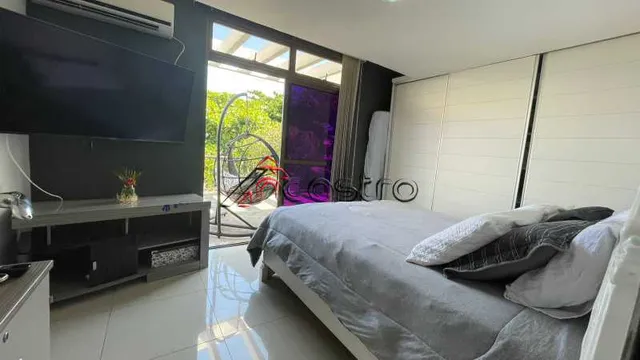 Unfurnished apartment with a closed kitchen and 5 bedrooms — photo 8