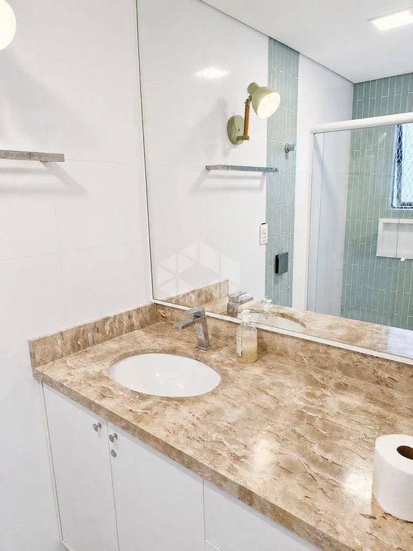 Вид на воду и 2 спальни: квартира 72 м² — photo 19