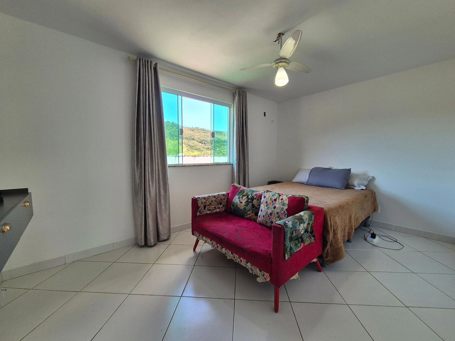 Furnished house with 4 bedrooms and a balcony — photo 14