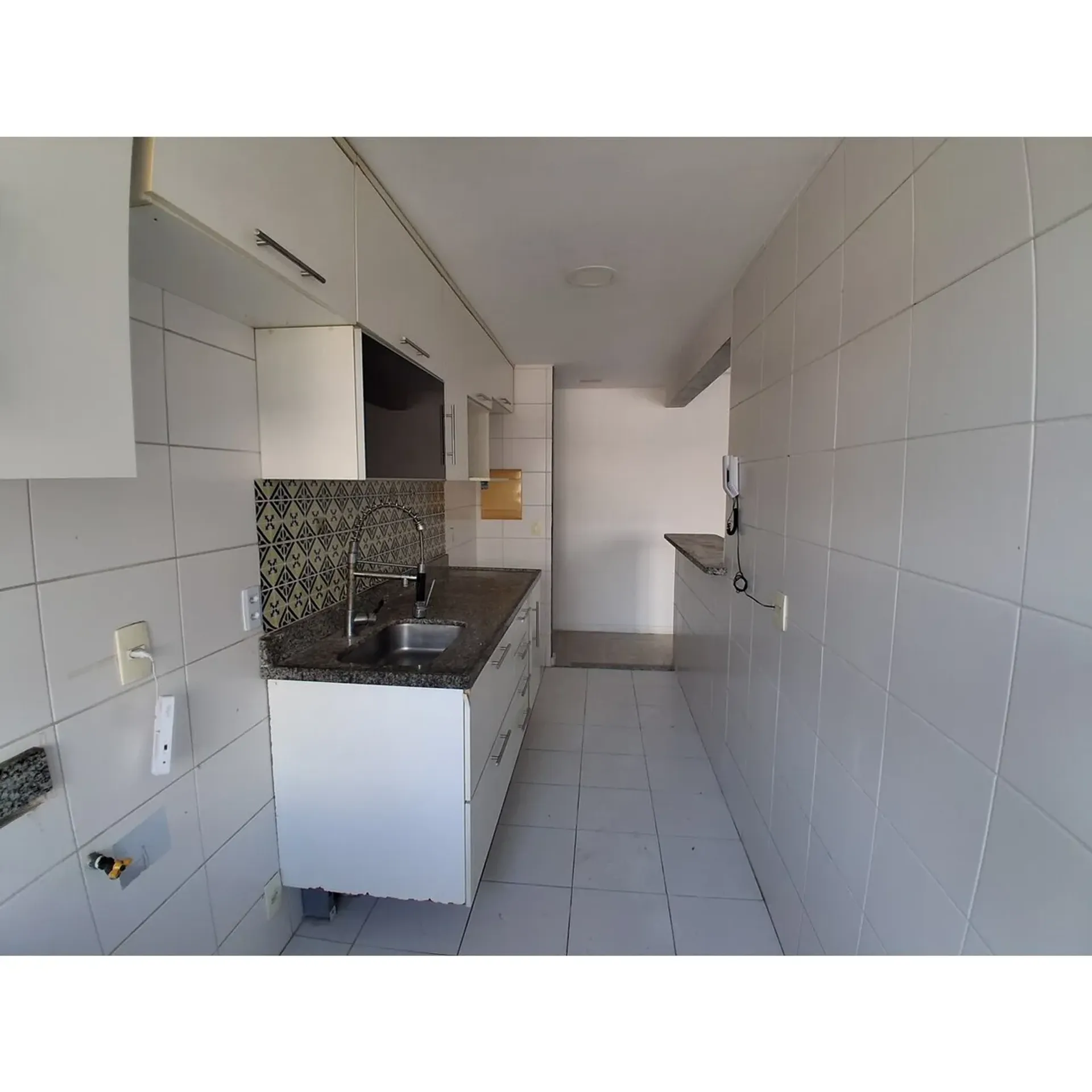 73 m² 2-bedroom rental apartment with balcony — photo 9