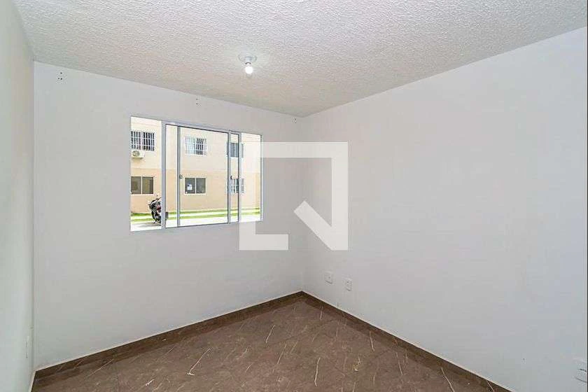 Apartamento de 2 quartos com armários na cozinha — photo 2