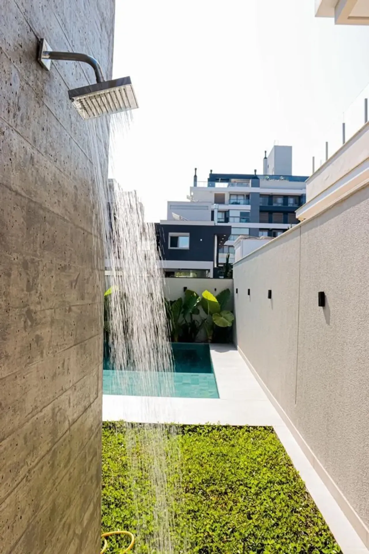 Casa amueblada con 5 suites y cocina compacta — photo 10