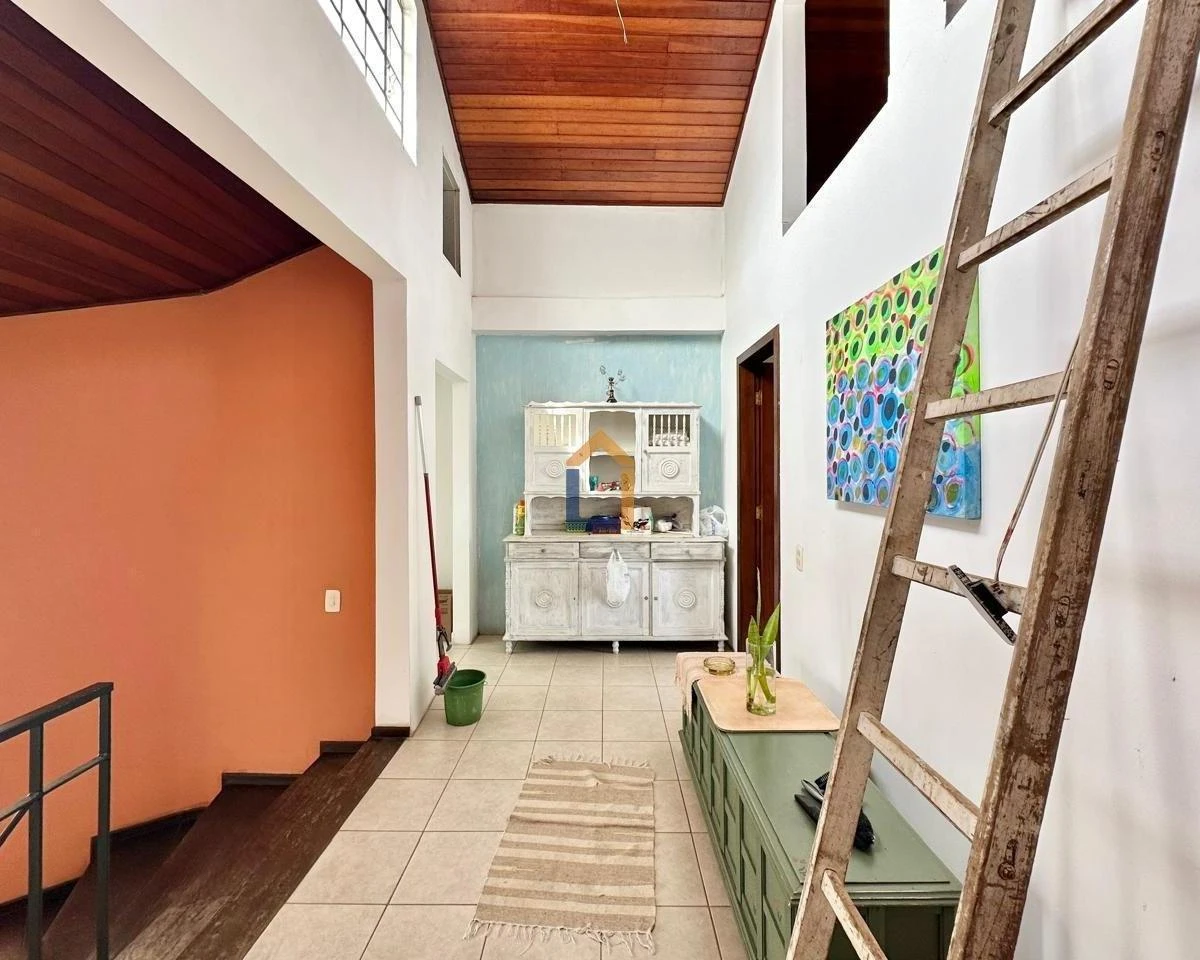 5-bedroom house with a home office — photo 44