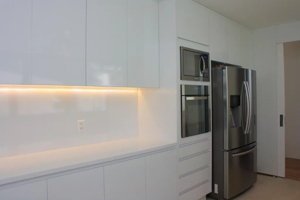 Furnished house with 4 en-suite bedrooms and open kitchen — photo 10
