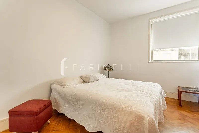 Apartamento de 4 quartos com janelas do chão ao teto — photo 16