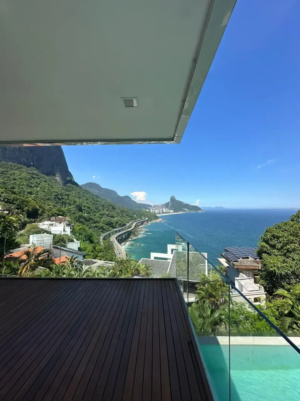 Furnished house with 4 bedrooms, balcony and 5 bathrooms — photo 7
