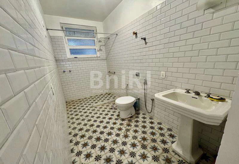 3-bedroom apartment with 1 en-suite and 2 bathrooms — photo 10