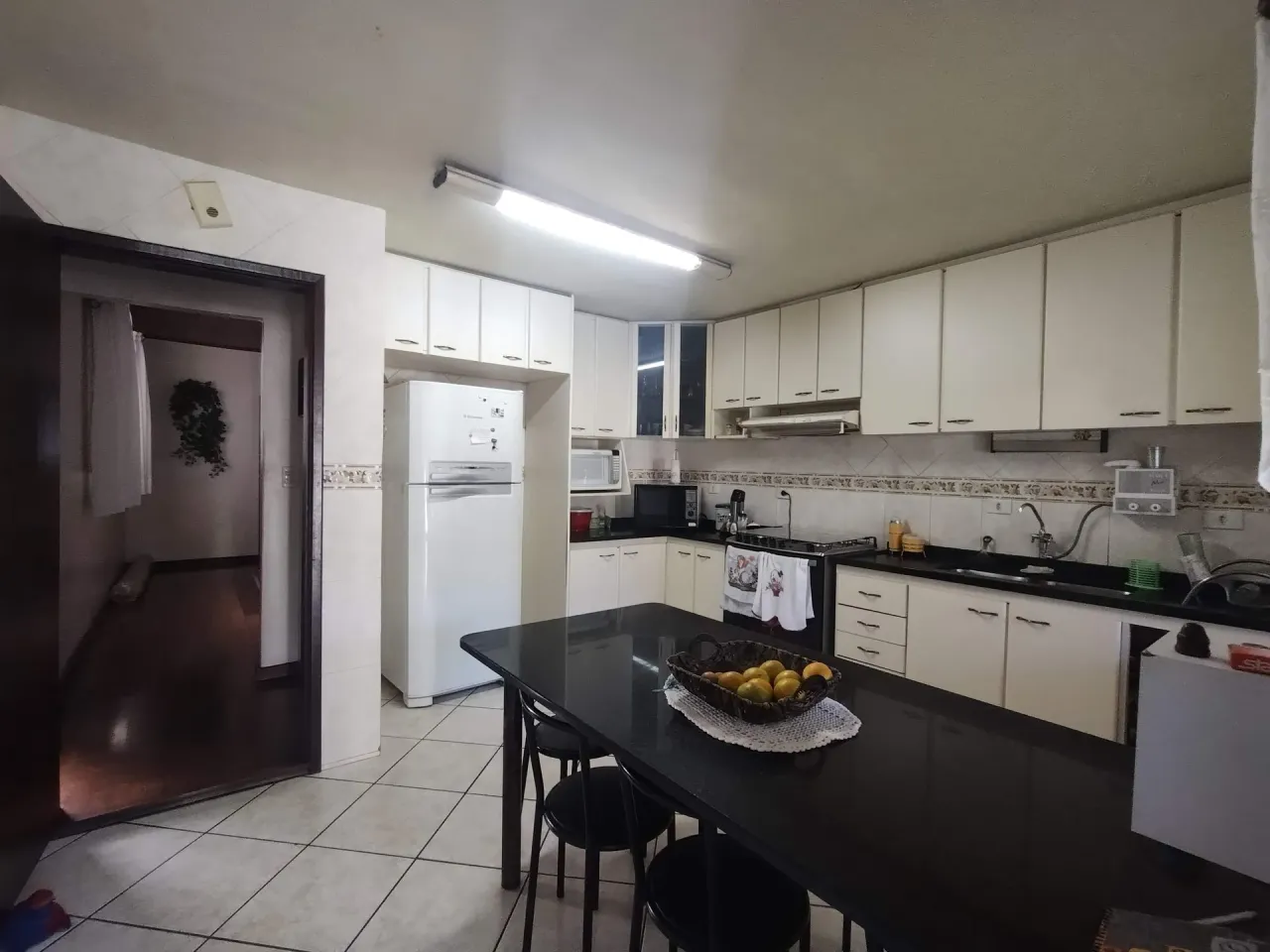 Single-level house with 4 bedrooms, garden and BBQ — photo 3