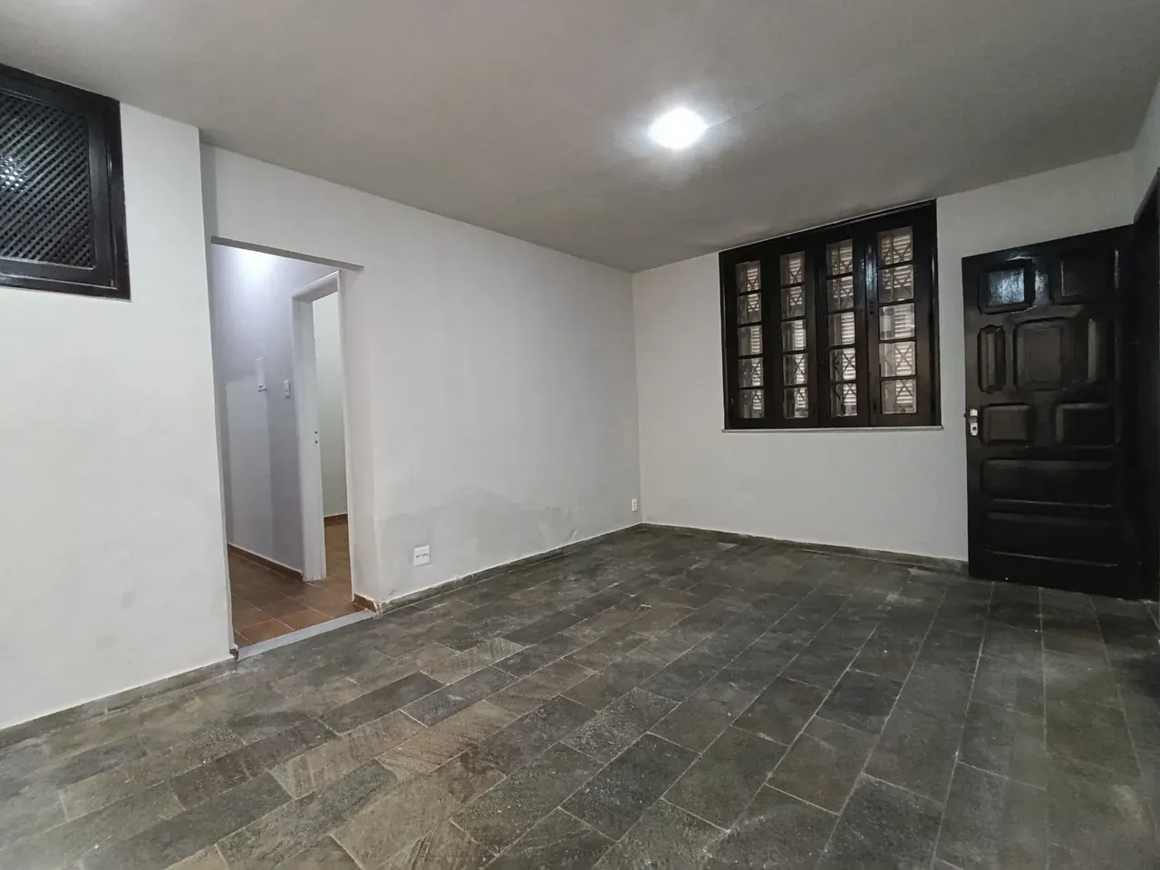 3-bedroom apartment, 1 with its own bathroom, 81 m² — photo 15