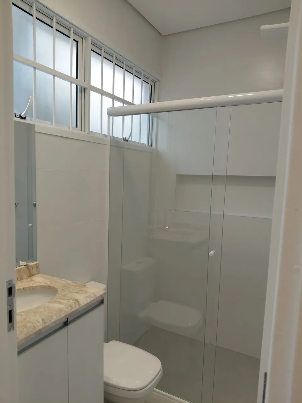 Квартира с 1 спальней без мебели и кухней open-plan — photo 5