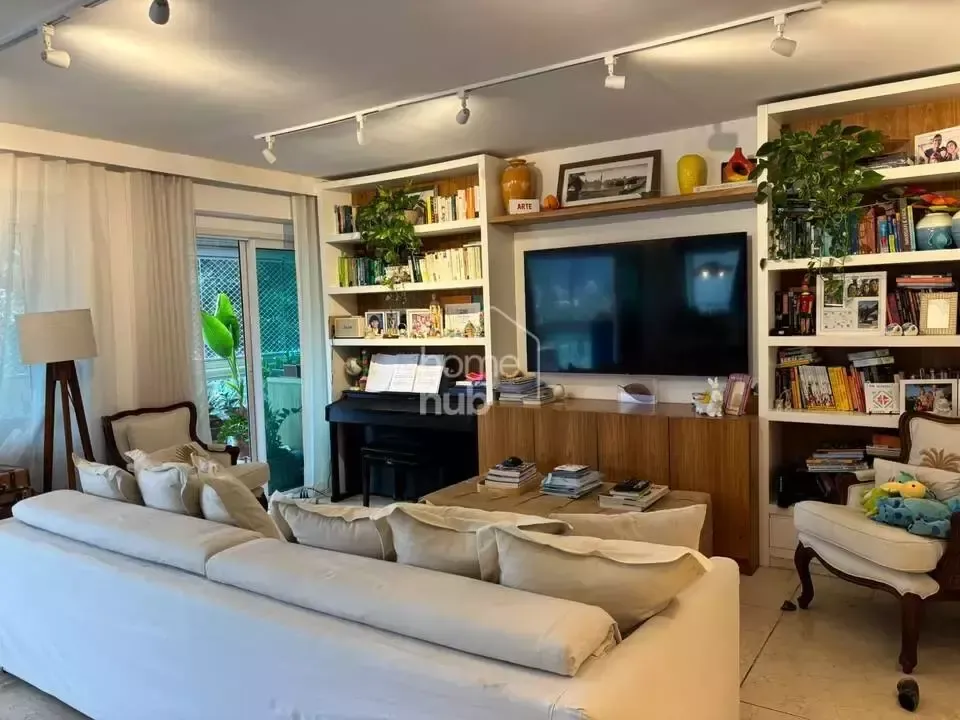 Departamento amueblado, 169 m², con vista al agua