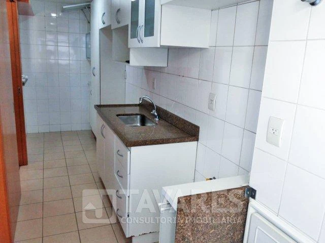 Home office in a 2-bedroom apartment, 72 m² — photo 5