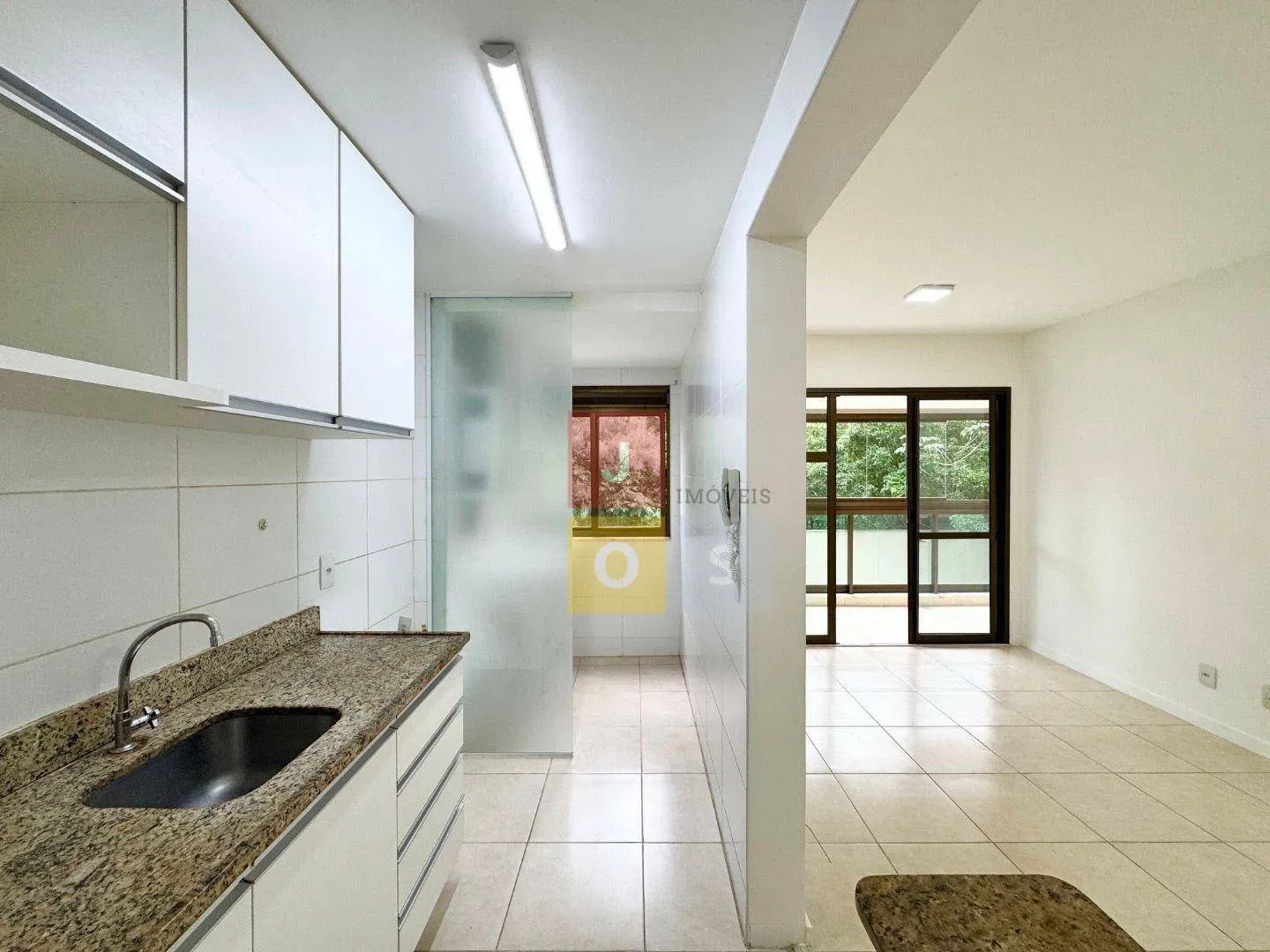 2-bedroom apartment with glassed balcony and 1 parking — photo 13