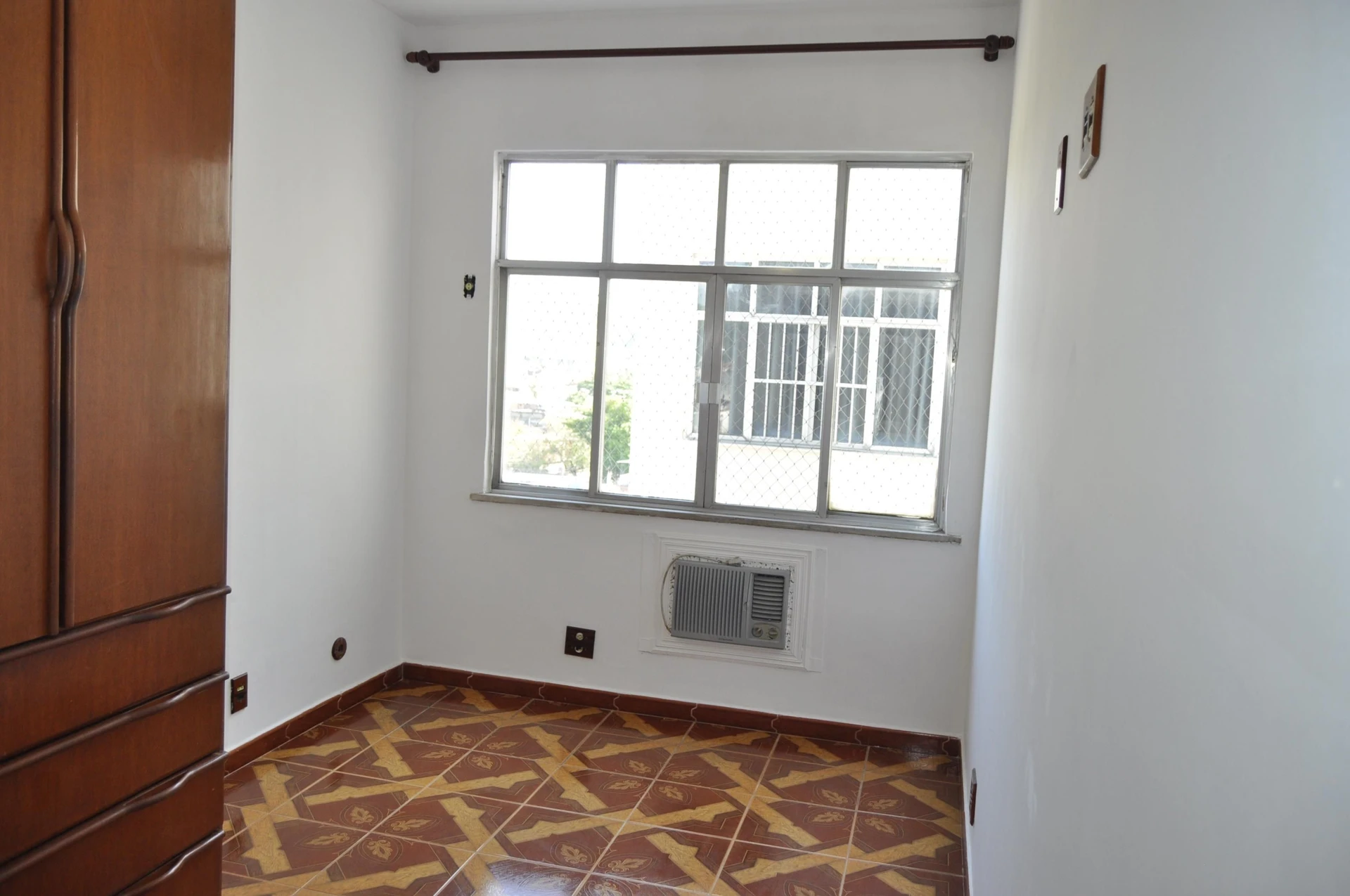 Rental apartment with 2 bedrooms and 1 parking spot — photo 14