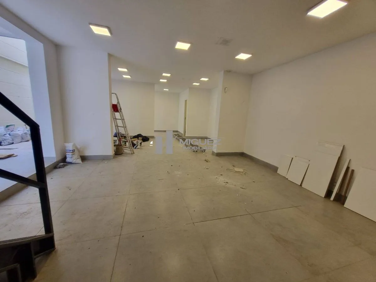 Unfurnished rental house with 1 bedroom and 6 baths 401 m² — photo 28