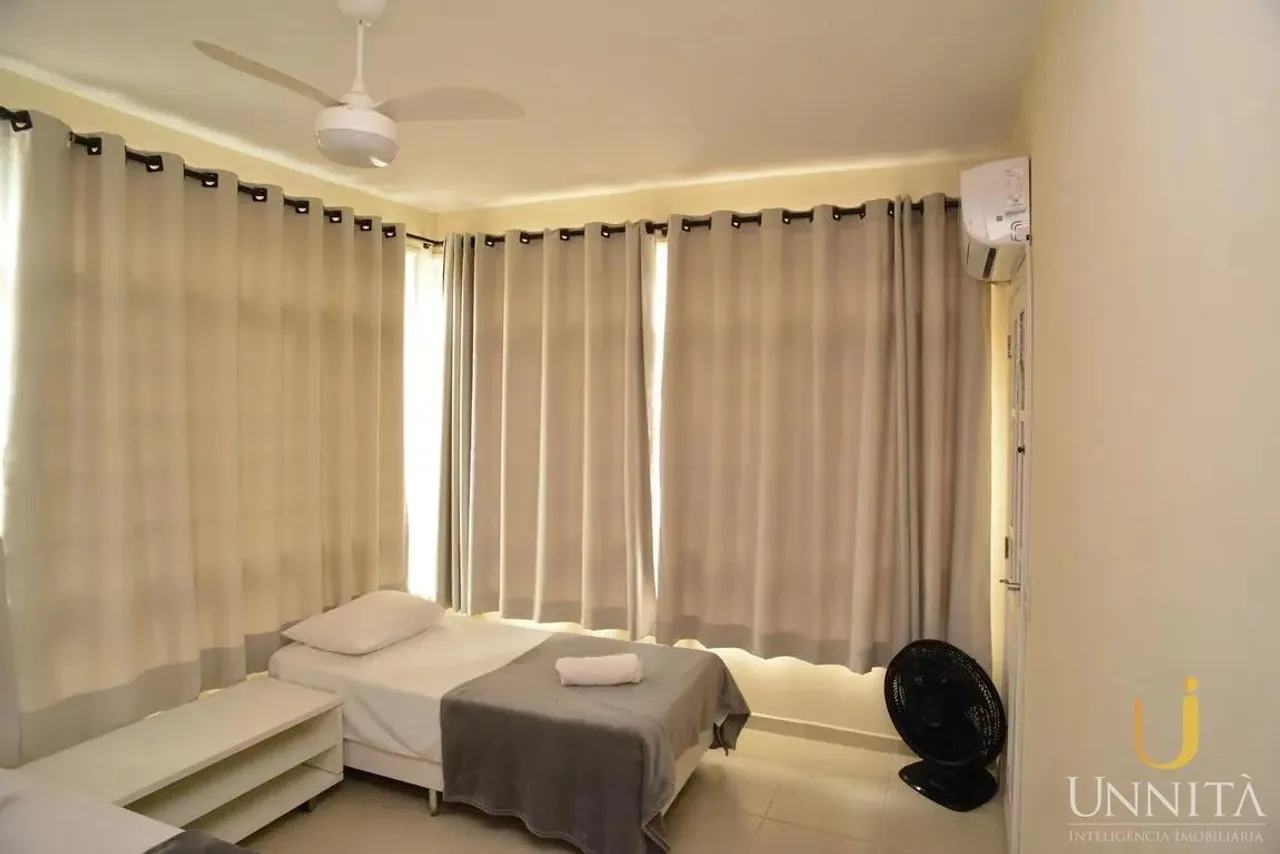 5-bedroom house with a bathtub in Rio de Janeiro — photo 16