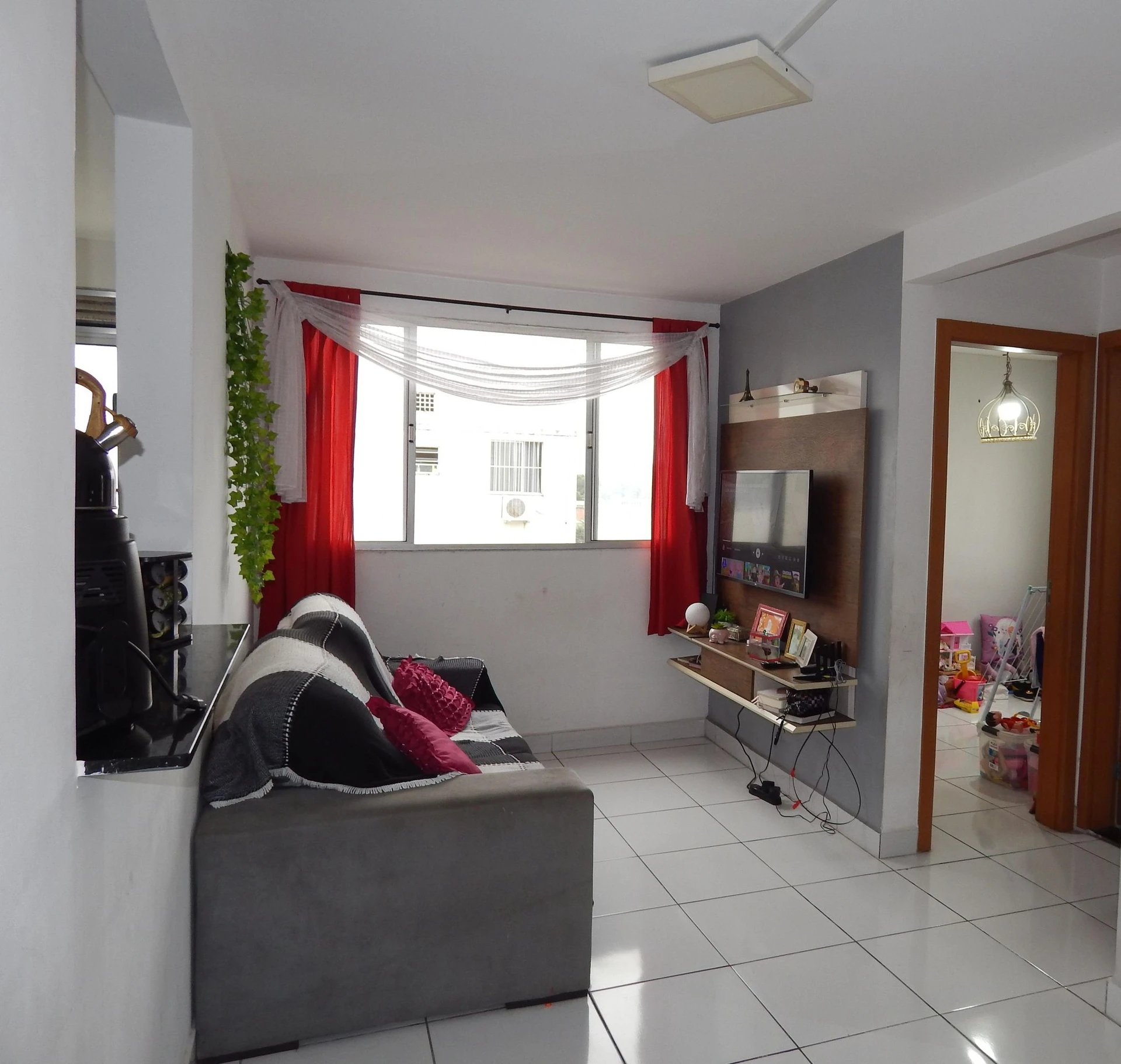 Furnished apartment, 42 m², with a grill on the balcony