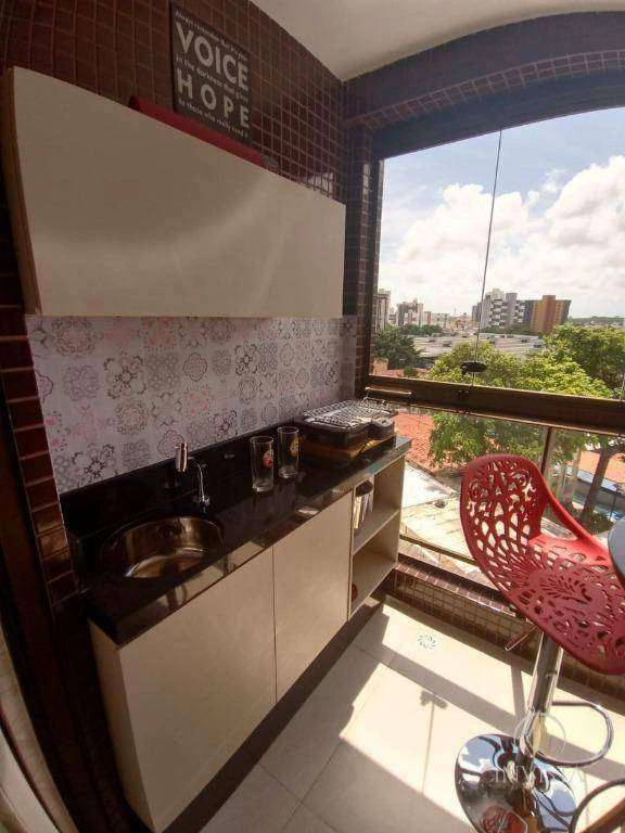 2-bedroom apartment with suite and private BBQ area — photo 3