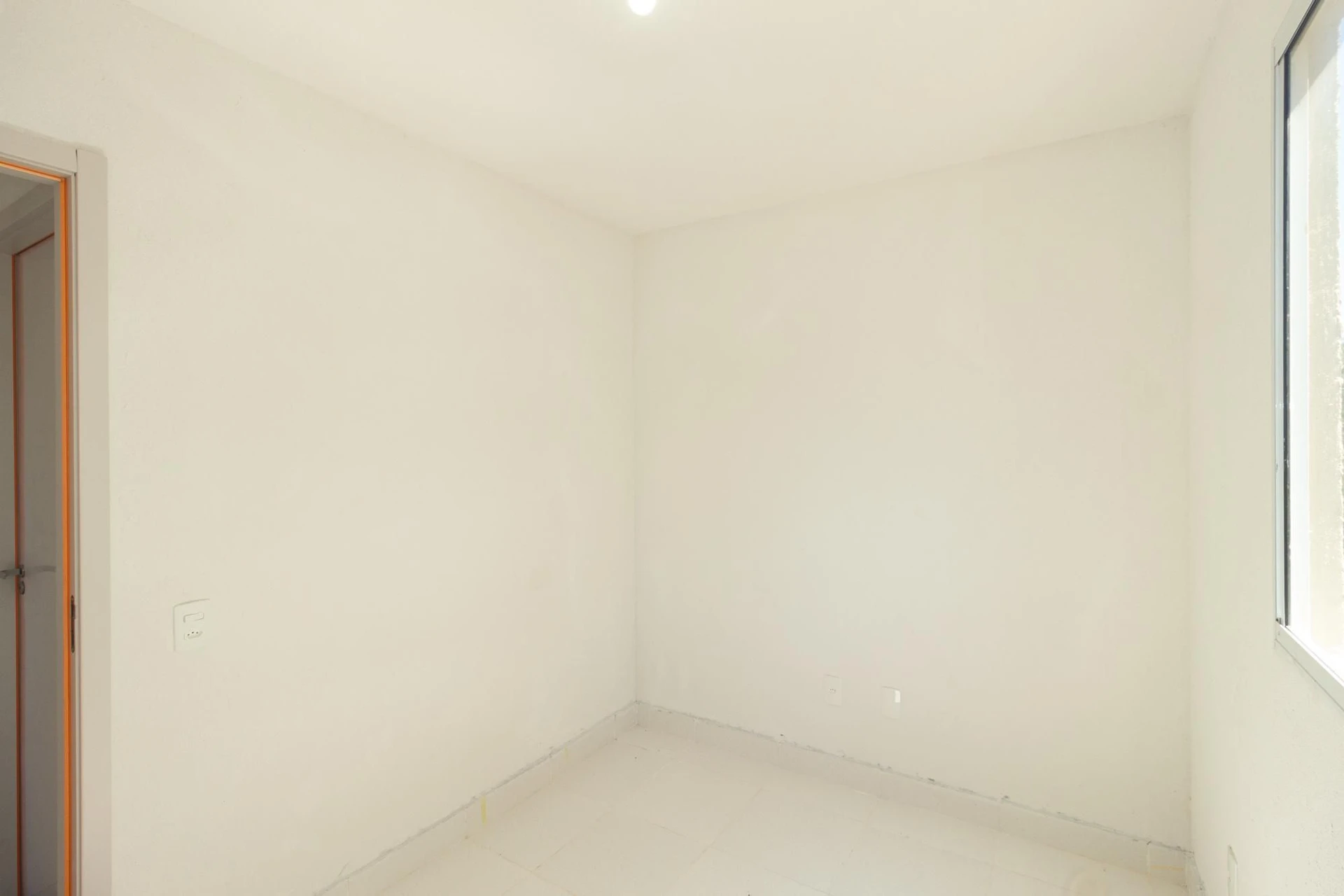 Apartamento para aluguel com 2 quartos e 1 banheiro — photo 2
