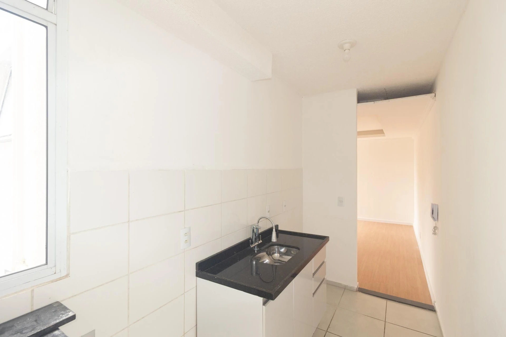 Apartamento com piso de madeira ou laminado, Cosmos — photo 32