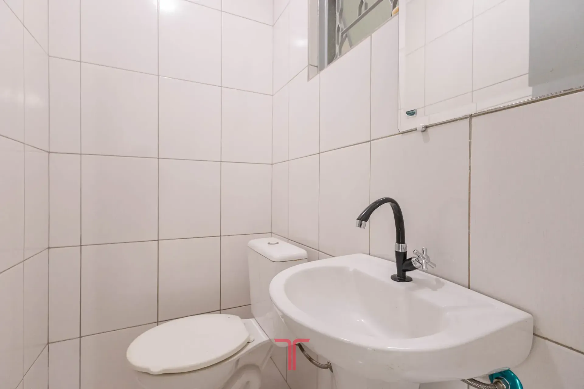 Незамебльований будинок з 3 спальнями та закритою кухнею — photo 44